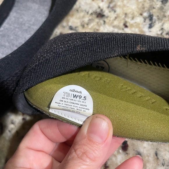 Allbirds - Picture 6 of 6